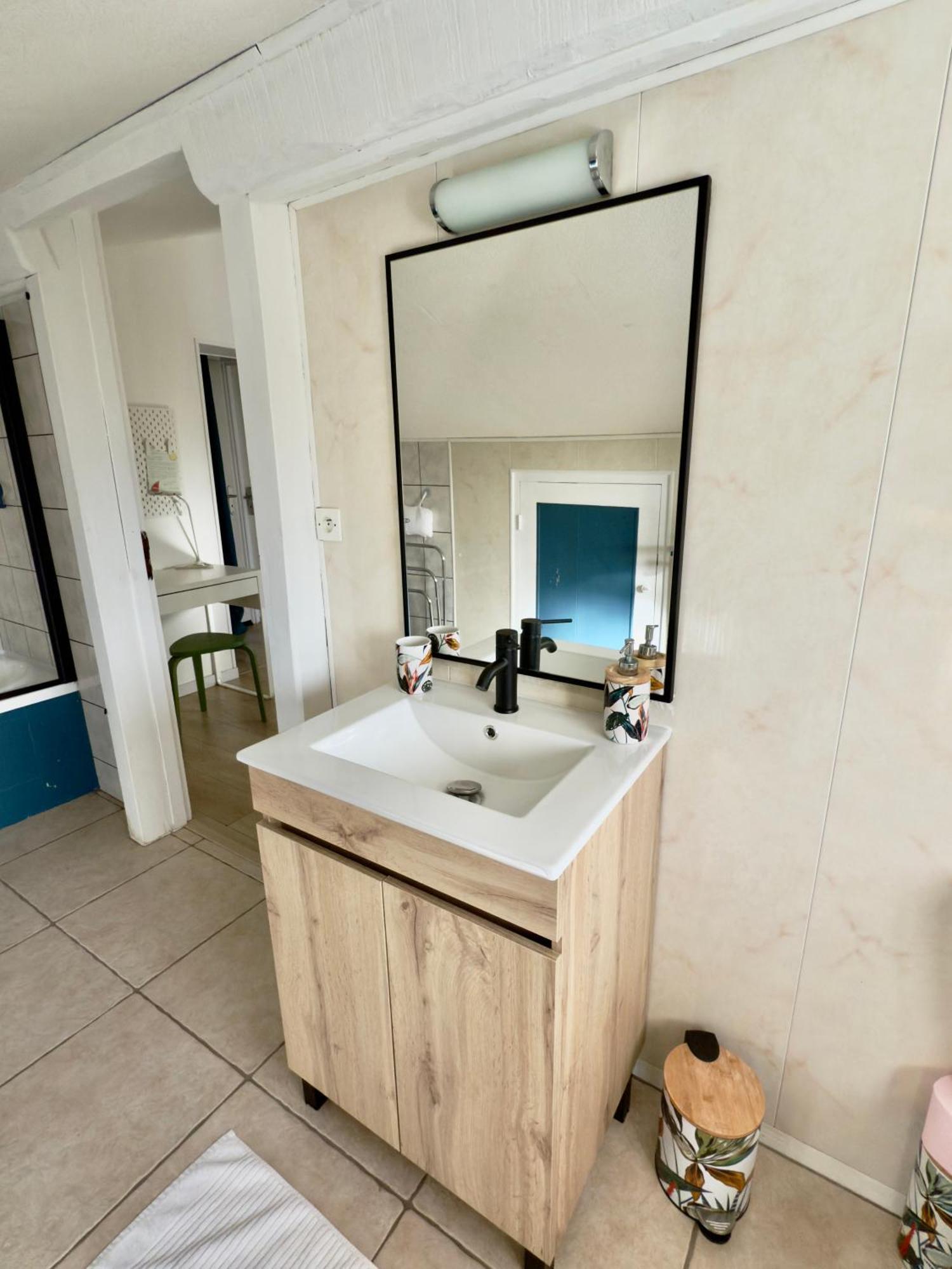 Maison Des Chenes 64 - Independant Apartment With Terrasse Boucau Ngoại thất bức ảnh